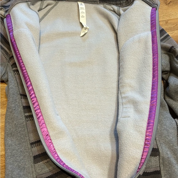 Lululemon Scuba Hoodie - Picture 7 of 11